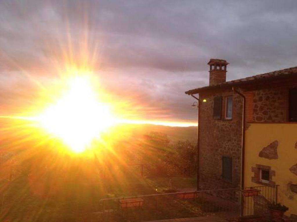 Hostal Il Poggio Delle Ginestre Torgiano Exterior foto