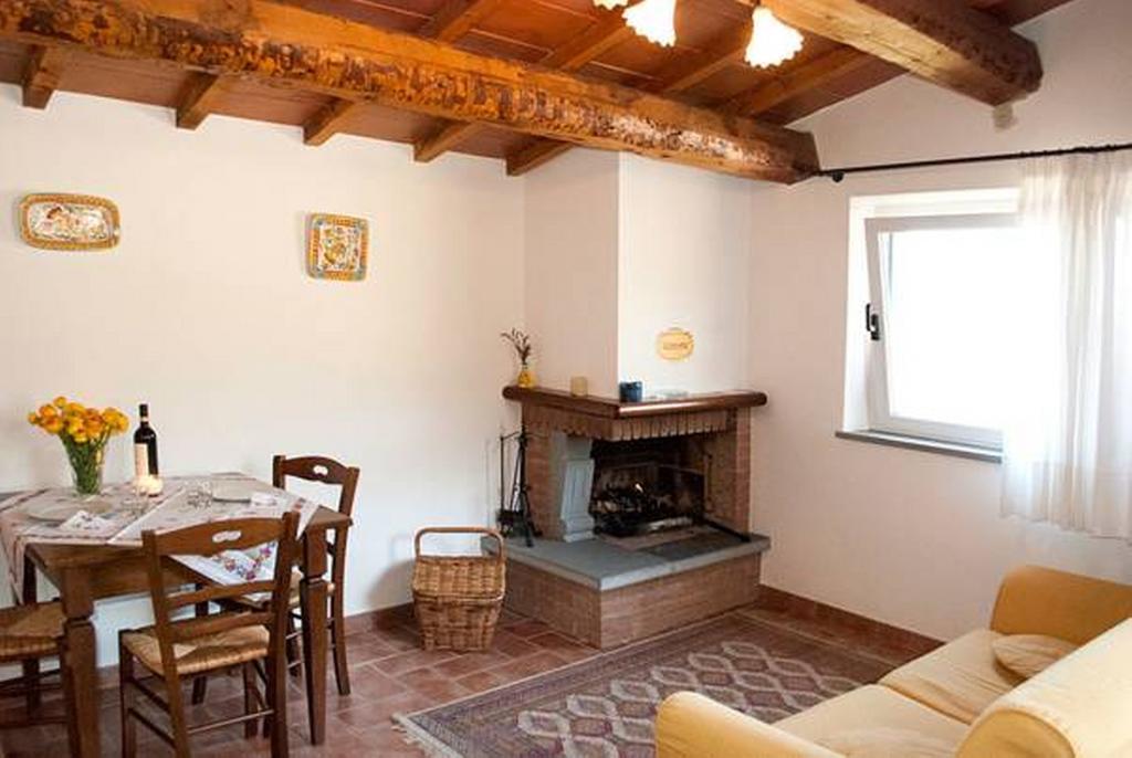 Hostal Il Poggio Delle Ginestre Torgiano Exterior foto
